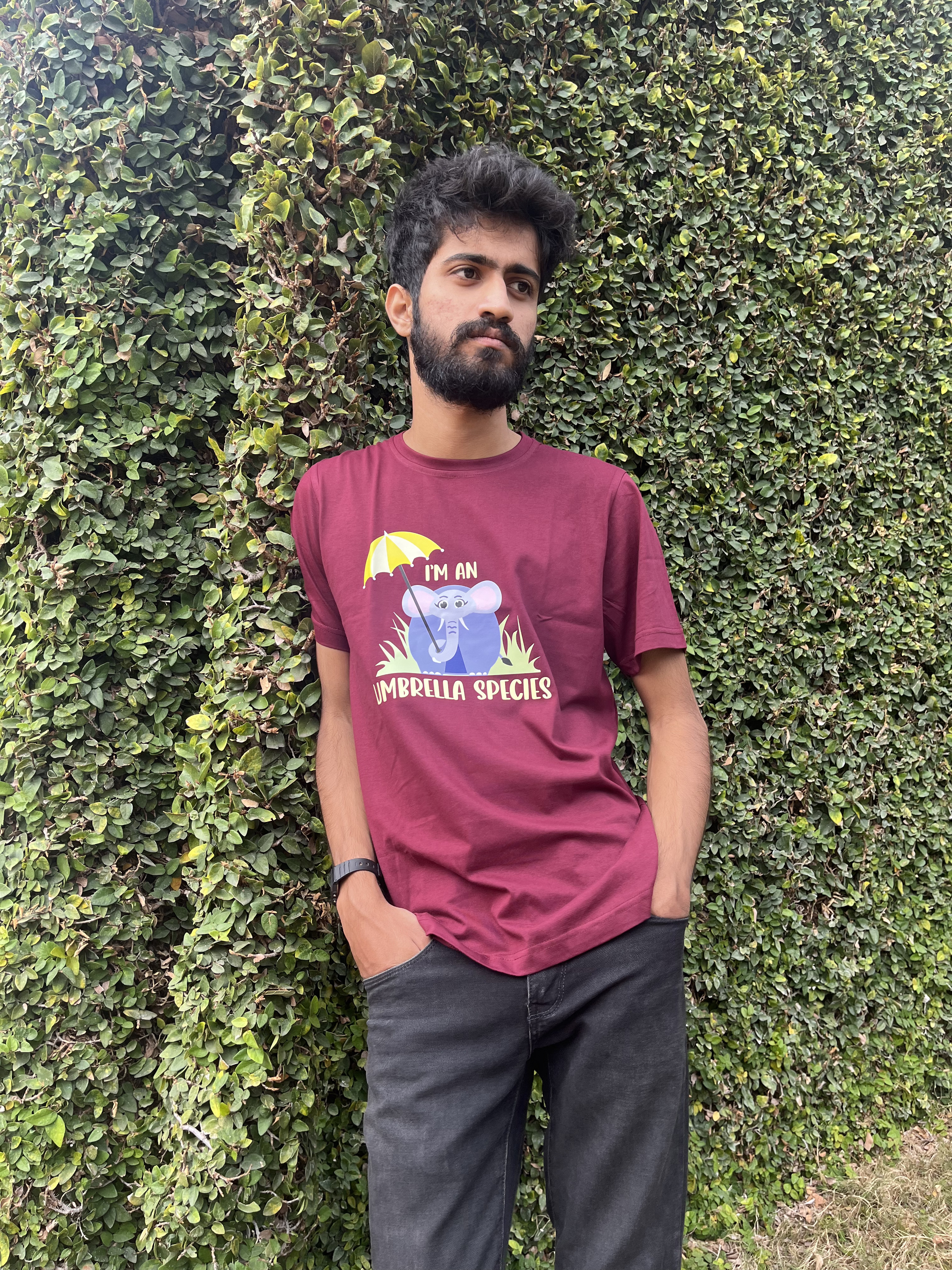 Printed Maroon Umbrella Species T-shirt (Large)