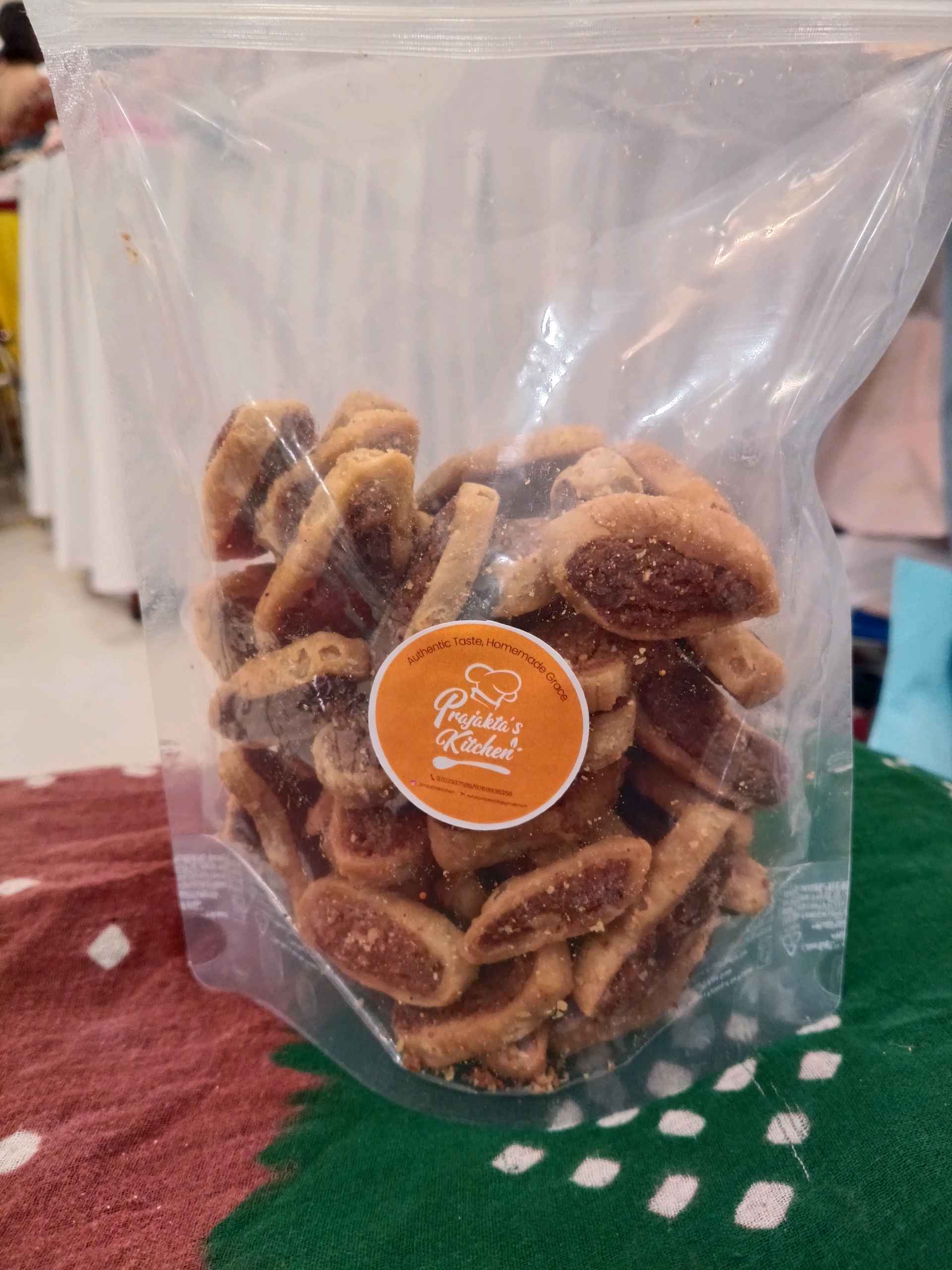 METHI BHAKARWADI (250 GM)