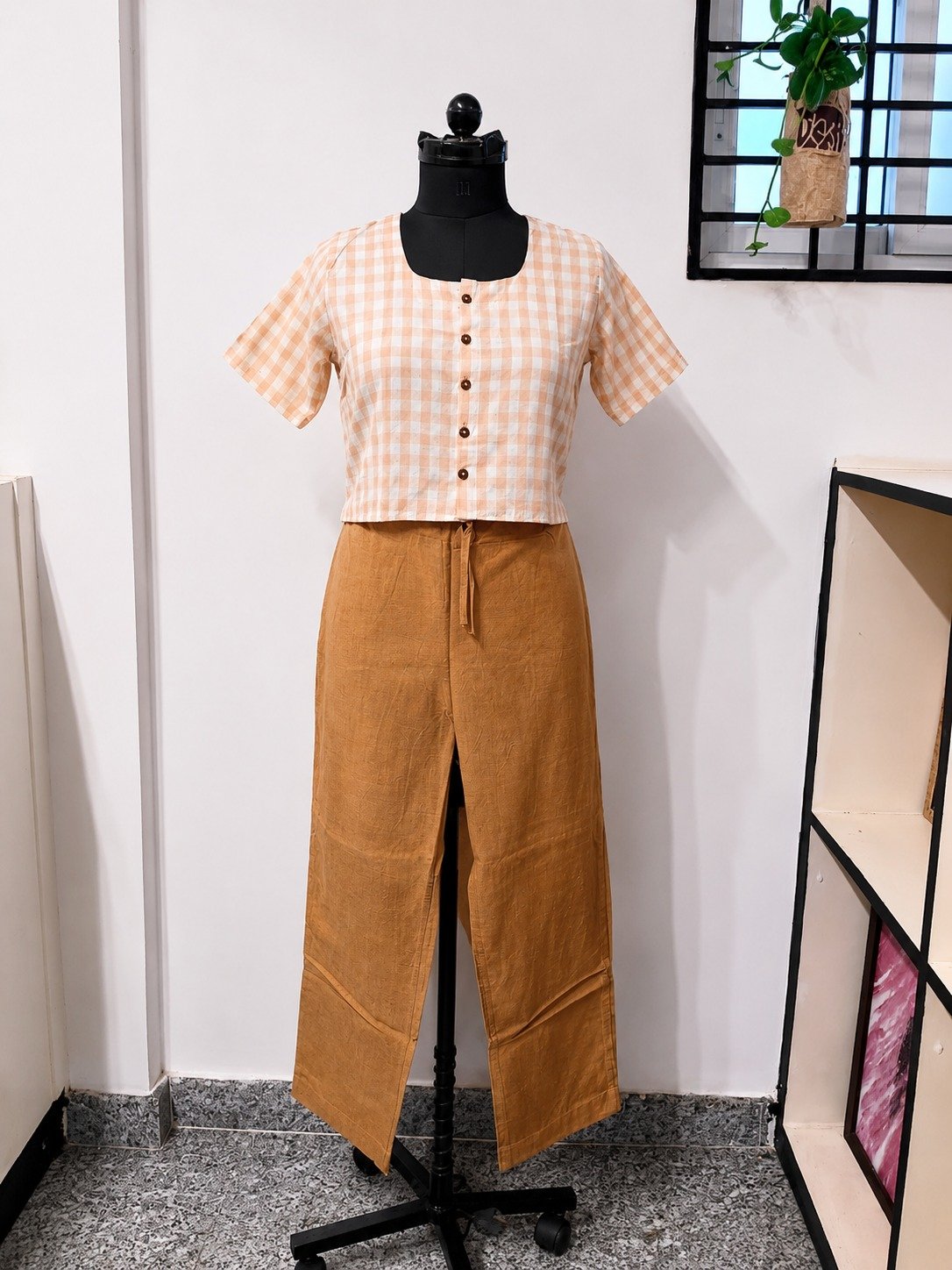 Straight-cut Pant - Arecanut ( Dark Brown)