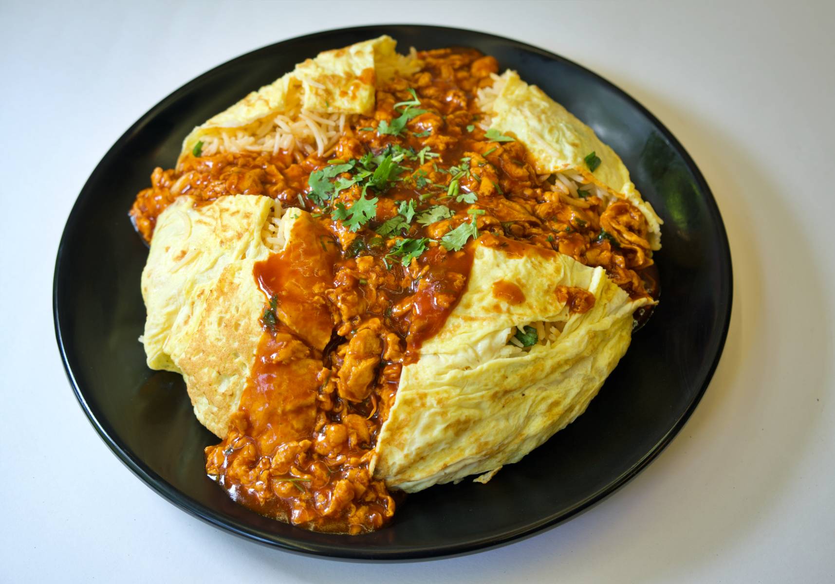 Chicken Peaking Rice